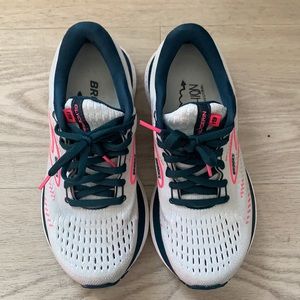 Brooks Running shoes